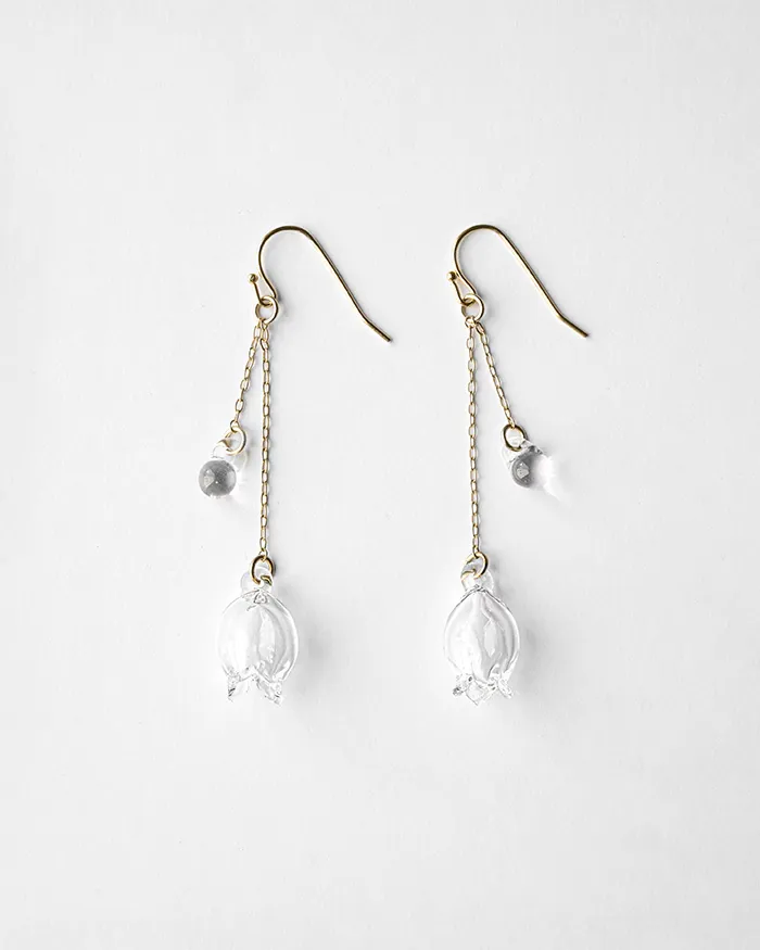 ピアス リリー1